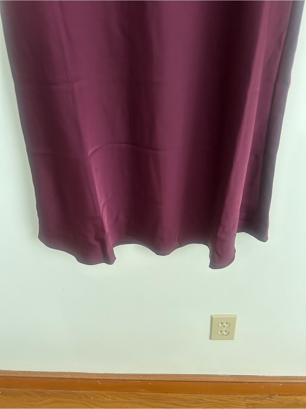 Satin midi skirt - Picture 3 of 4